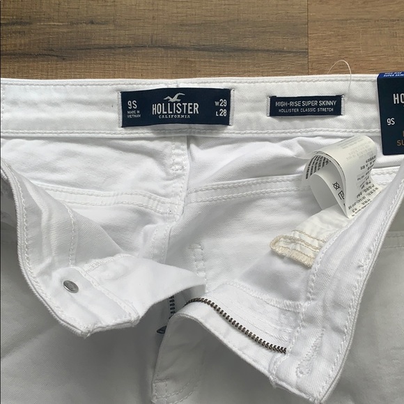 White ripped Hollister Jeans - Picture 5 of 7
